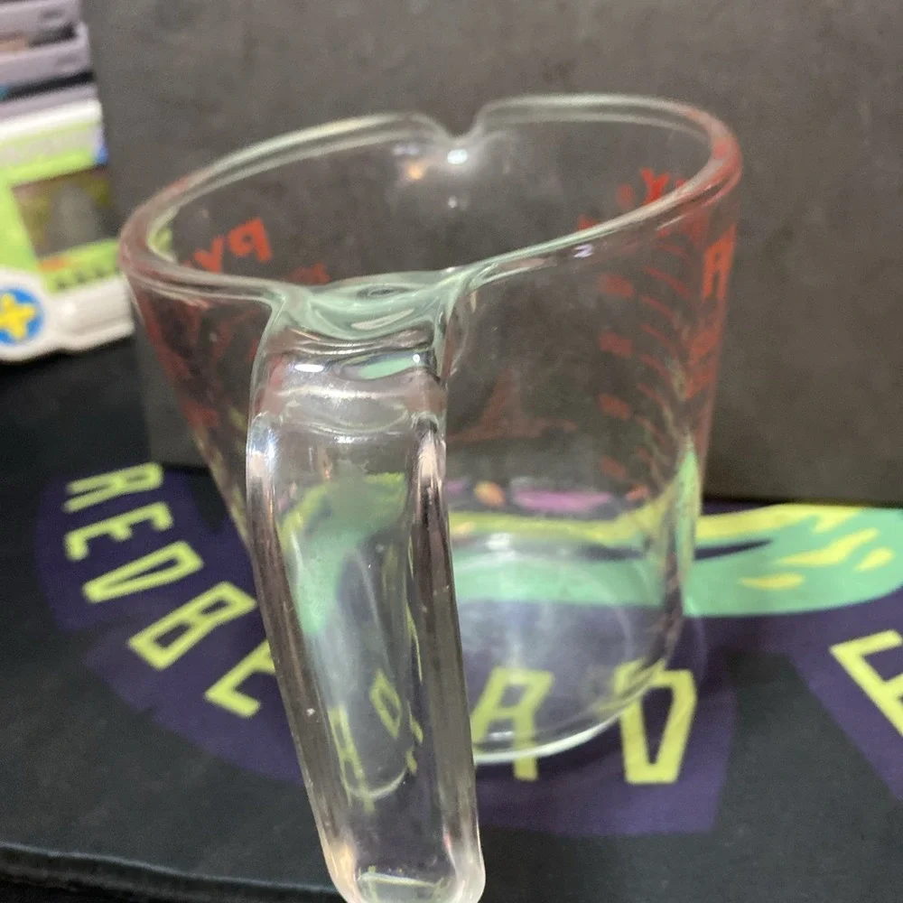 Pyrex Glass 2 Cup Measuring Cup 16 Ounces Kitchen Cooking Baking Liquids